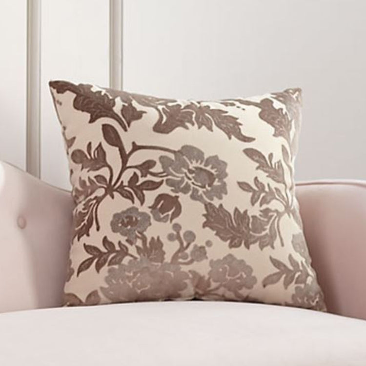 Vidara Pillow